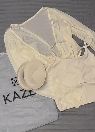 Топ і болеро з чашками від kaze спортивний