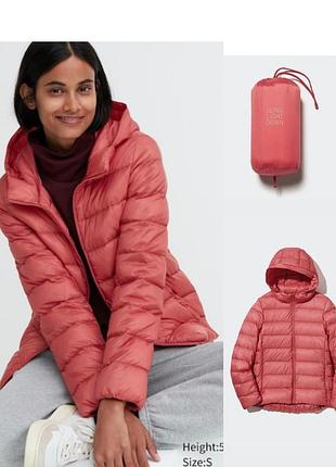 Пуховик з капюшоном uniqlo ultra light down parka