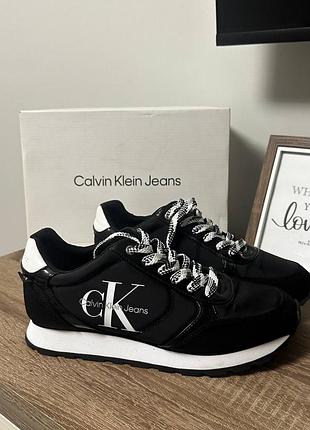 Жіночі спортивні кросівки calvin klein 37 розмір