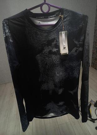 Нова теч лонгслів adidas