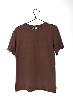 Мужская футболка uniqlo из плотного трикотажа