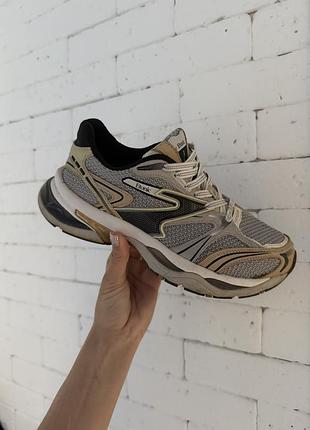 Жіночі кросівки etonic (36)