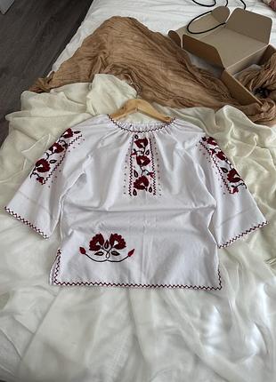 Вишиванка на дівчинку