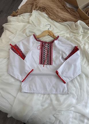 Вишиванка на дівчинку