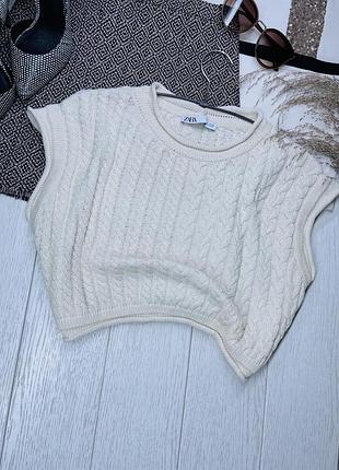 Вʼязаний жилет zara s короткий жилет з косами молочний джемпер зара жилет оверсайз