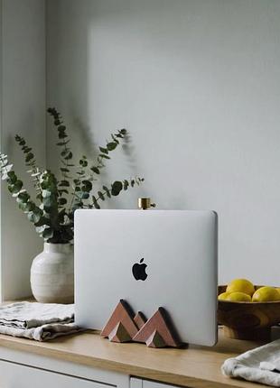 Підставка для macbook air