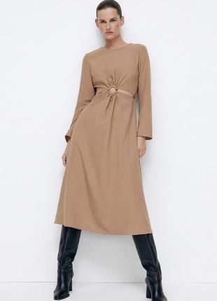 Cукня zara з вирізом та пряжкою