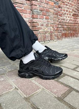 Nike air max plus tn full black