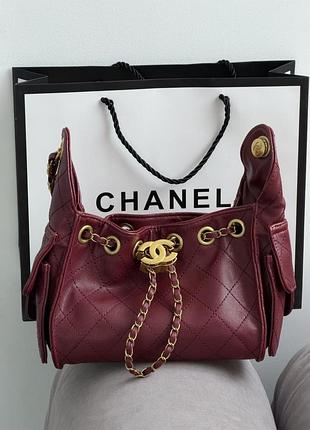 Жіноча містка сумочка chanel шкіряна фірмова сумка 22х16х13.5 см сумка з ручкою на плече для жінки від шанель
