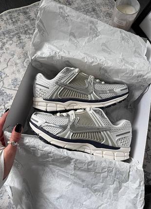 Nike vomero 5 photon dust