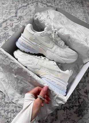 Nike v2k runtekk white flowers