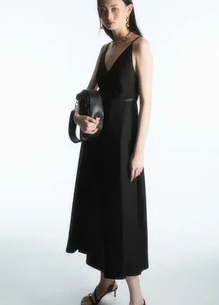 Платье женское cos v-neck midi slip dress / 44