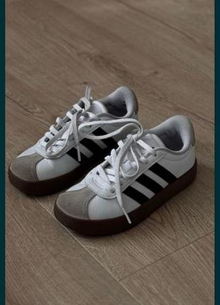 Кросівки adidas 30р 19см