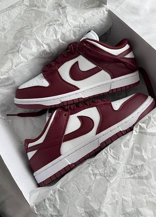 Nike sb dunk bordo