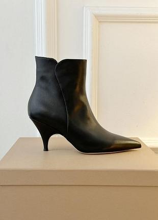 Ботинки женские