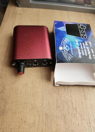 Ультракомпактный мини-блок питания для тату-машинок (модель типа conventional / mini tattoo power supply красного цвета)