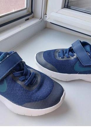 Кросівки nike