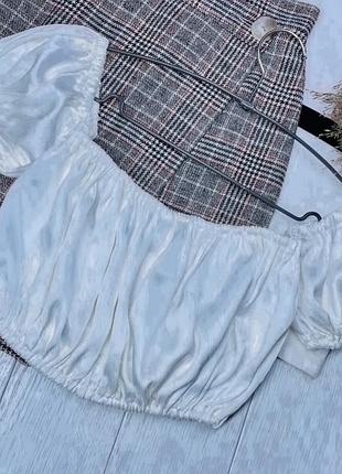 Нова літня блуза zara m біла блуза сатинова коротка блуза з рукавами ліхтариками блуза зара з відкритими плечима