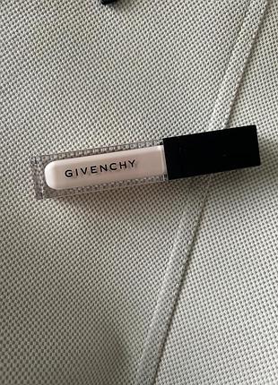 Консилер givenchy