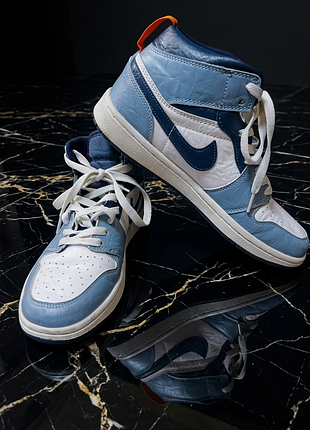Кроссовки air jordan 1 mid (оригинал) - 42 размер / 26.5 см