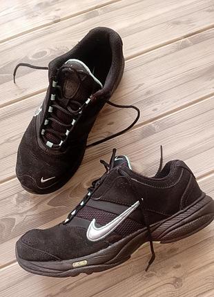 Кроссовки nike.38 разм.