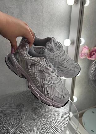 Стильні жіночі кросівки new balance 530 white silver