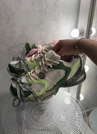 Стильні жіночі кросівки new balance 530 custom white green