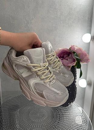 Стильні жіночі кросівки new balance 530 light beige