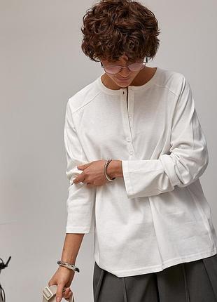 Свободный лонгслив с пуговицами по горловине - молочный цвет, one size (имеется размеры)