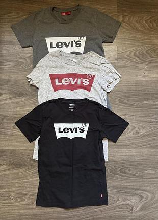 Футболка levi’s