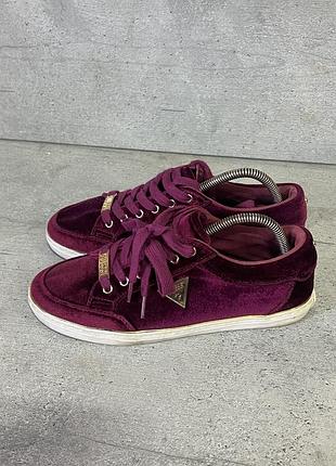 Оригінальні велюрові кеди guess