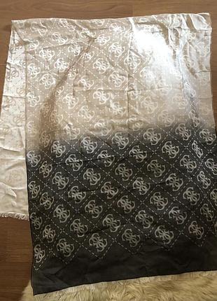 Великий шарф палантин шаль від guess