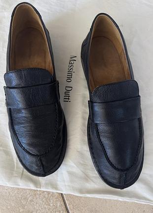 Мʼякі шкіряні жіночі лофери massimo dutti