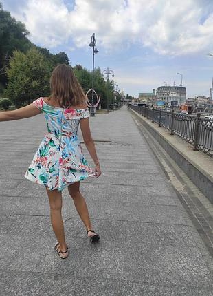 Сукня в квітковий принт