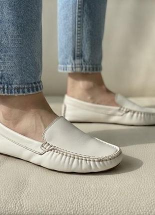 Zara белые кожаные мокасины лоферы