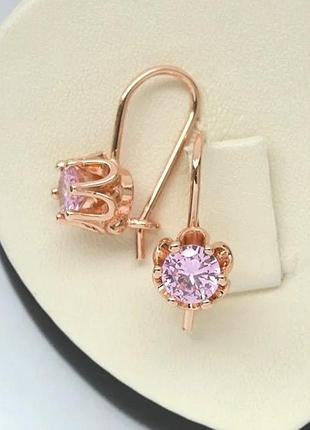 Серьги с розовыми круглыми кристаллами покрытие золотом 18к. французская застежка.
