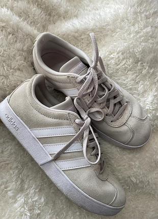 Adidas шкіряні