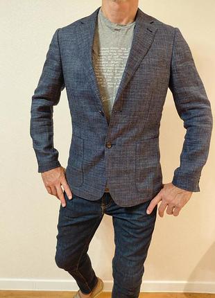 Стильный мужской пиджак от шведского бренда bläck (tailored fit).