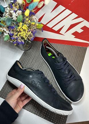 Оригинальные кроссовки vivobarefoot