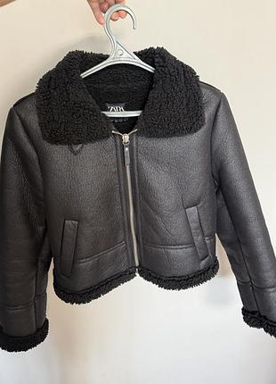 Укорочена дублянка zara