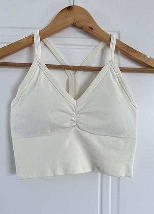 Топ h&m move