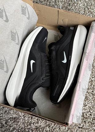 Nike winflo 11 black white 8