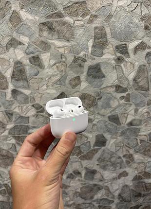 Apple airpodr pro б/у