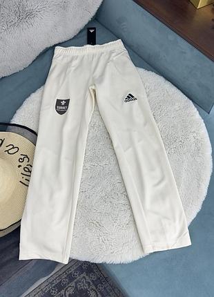 Спортивні штани беж adidas на хлопчика 12 років