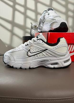 Nike air max moto 2k white black