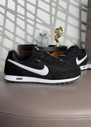 Nike md runner 2 black white 2