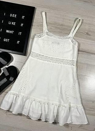 Сукня з вишивкою zara