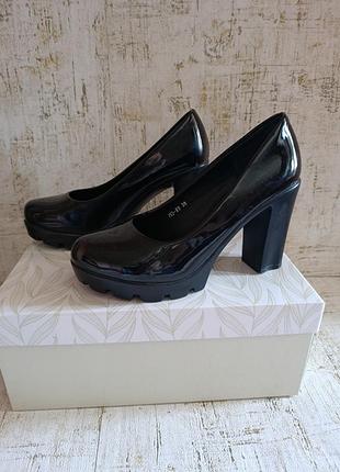 Туфли лакированные р.38