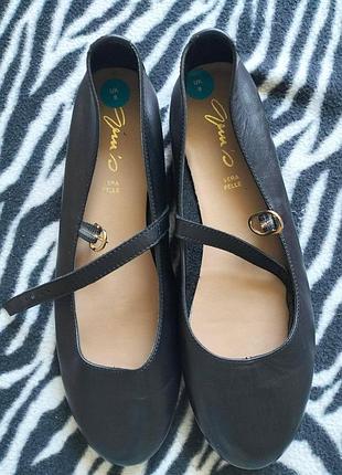 Черные балетки vera pelle новые 40