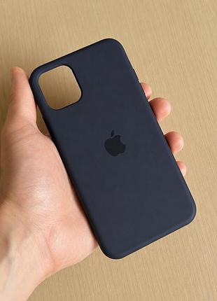 Силіконовий чохол silicone case темно-синій для iphone 11 / 12 / 12 pro з мікрофіброю